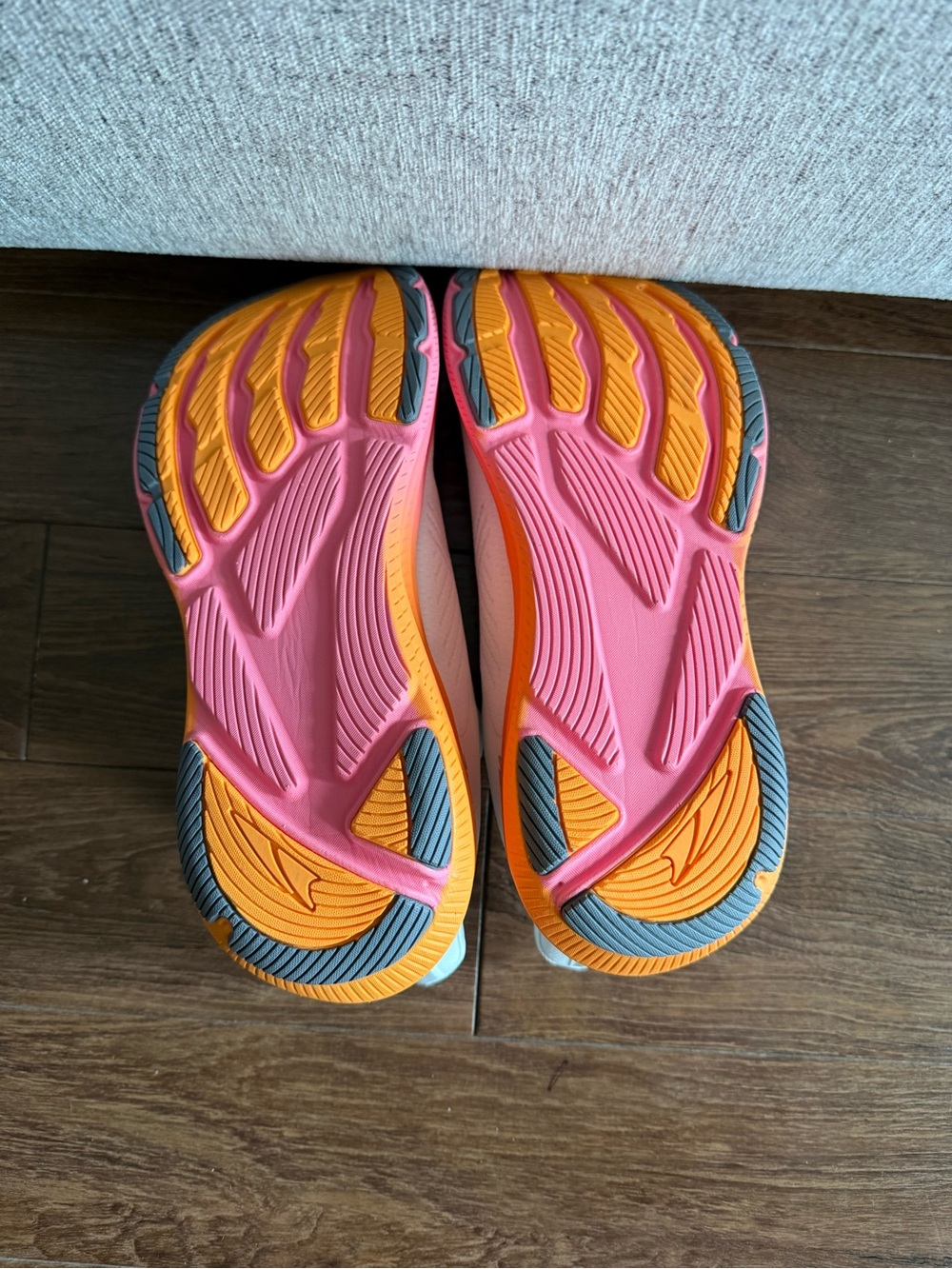 NWT Altra Experience Flow 2 - Picture 3 of 3